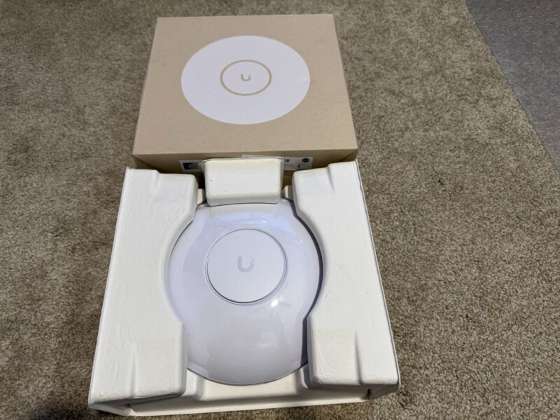 Ubiquiti U7 Pro UniFi WiFi 7 Pro Access Point U7-Pro