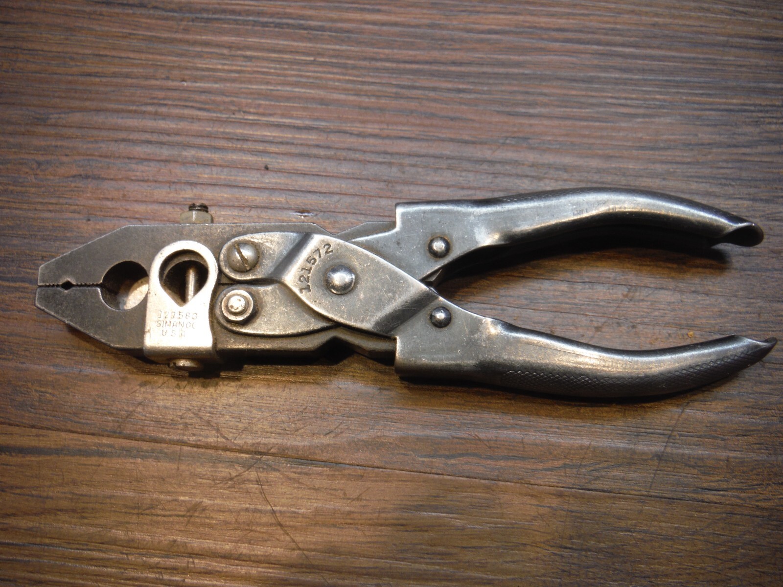 Singer Treadle Sewing Machine Pliers Belt Belting Tool