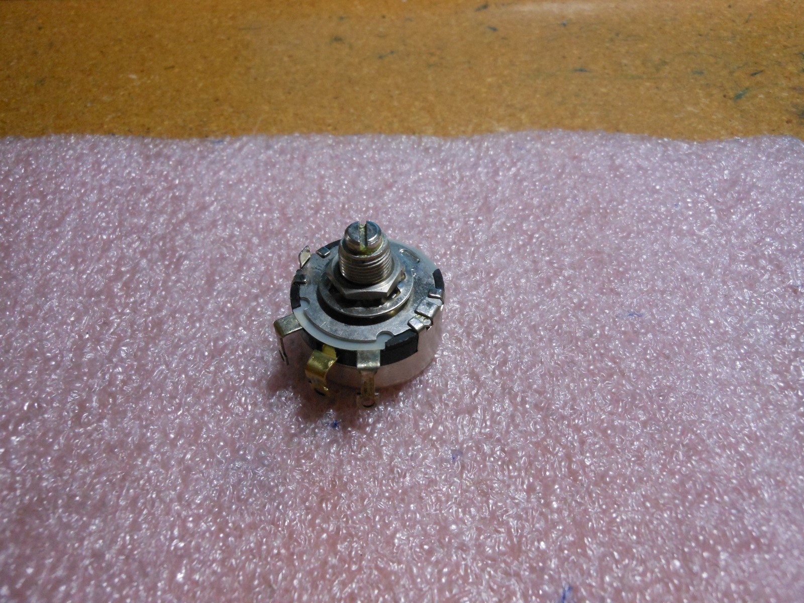 CLAROSTAT VARIABLE RESISTOR 350 OHM 2W 10% RA20NASA351A NSN CLAROSTAT VARIABLE RESISTOR 350 OHM 2W 10% RA20NASA351A NSN