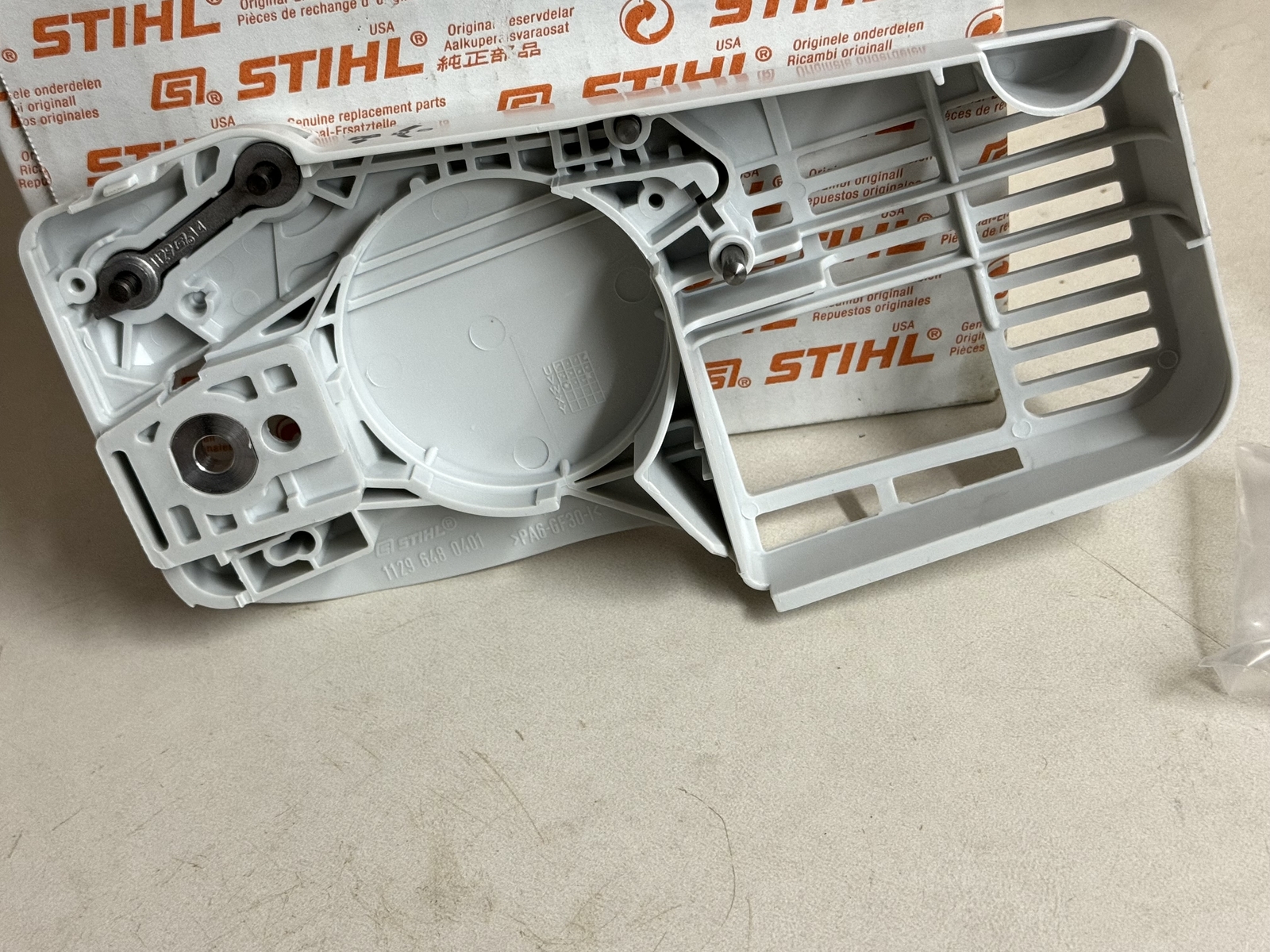 STIHL OEM CHAIN SPROCKET COVER 1129 640 1702 020T MS200 MS200 T MS 200 T 020 T - Picture 2 of 5