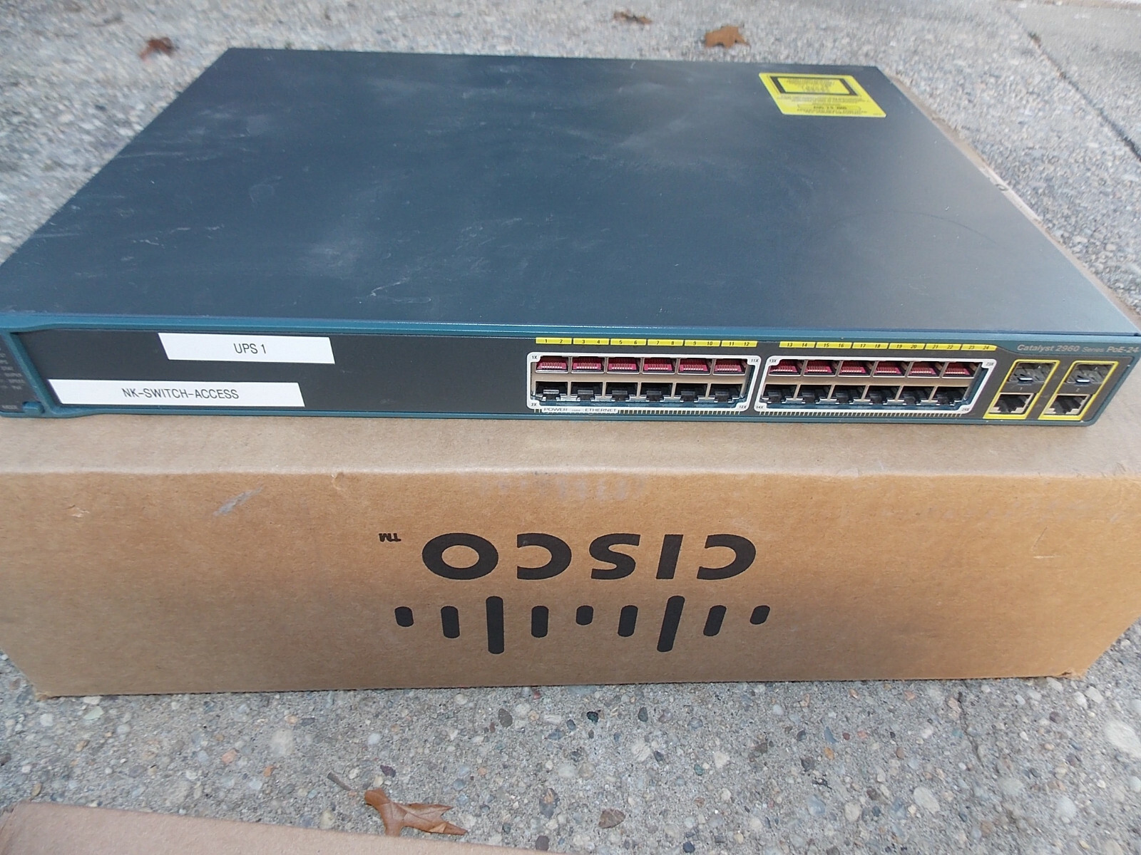 Cisco Catylyst 2960 series PoE-24 WS-C2960-24PC-L  24-port switch parts / Repair