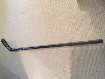 EDMONTON OILERS 2013-14 TEAM Signed FULL SIZE HOCKEY STICK!!