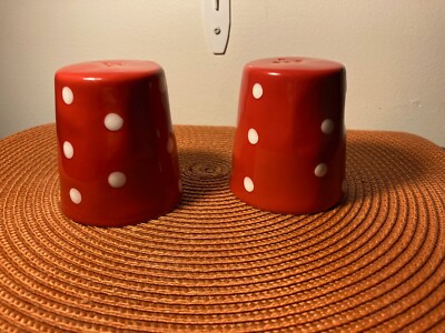 Maxwell And Williams Sprinkle Bright Red Salt & Pepper Shakers Stoneware