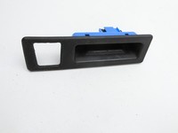 BMW 320d F31 12-15 Schalter Öffner Taster für Heckklappe BMW 320d F31 12-15 21.12.2012 7463163 51247463163 gebraucht Vorschau 2