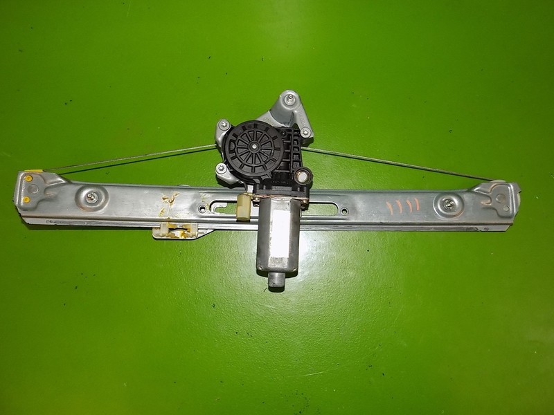 01-05 BMW 325i sedan OEM passenger right rear power window motor + regulator