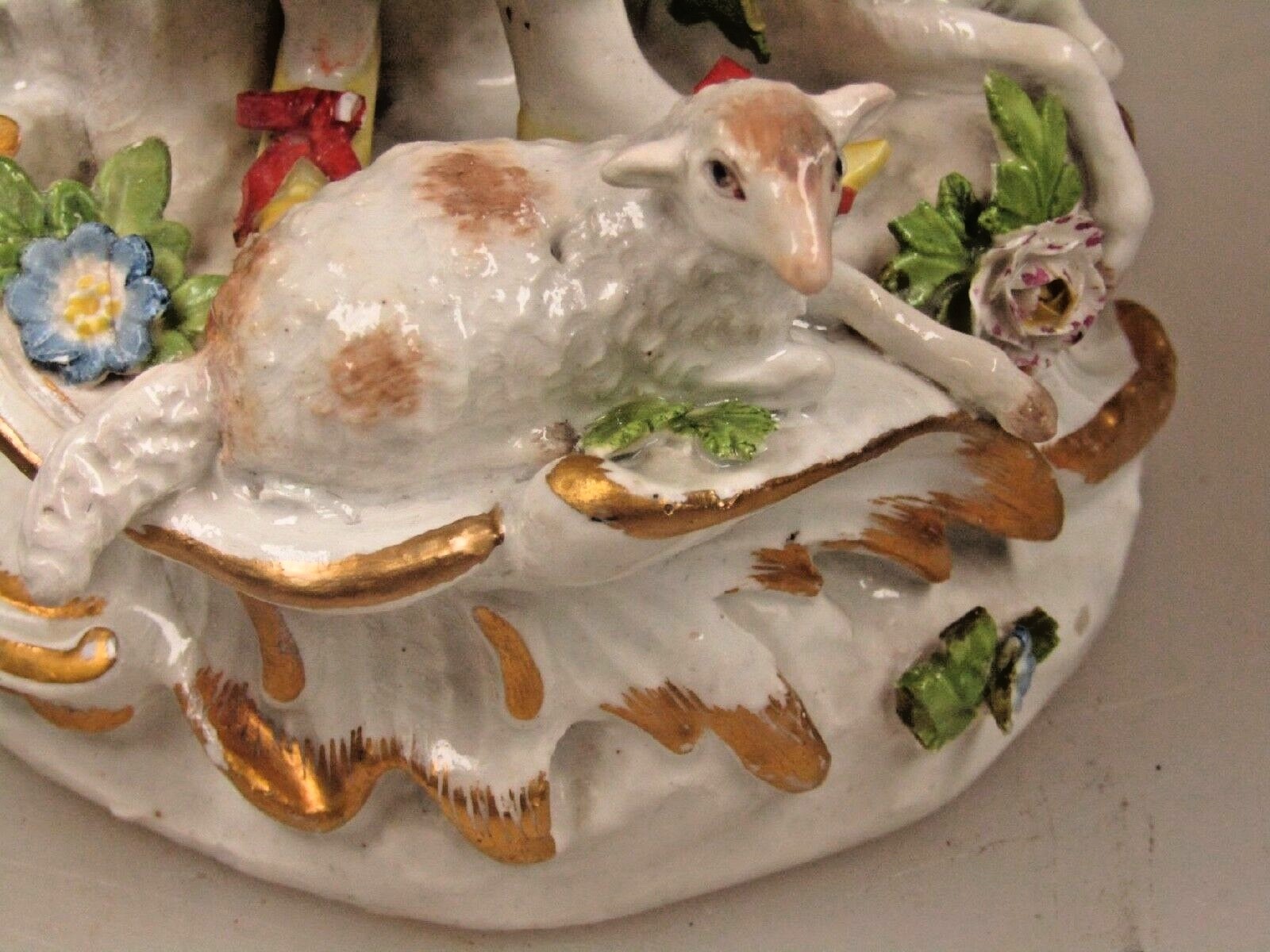 18th Century Amazing Meissen Large Porcelain 1750 Female shepherd with Birdcage