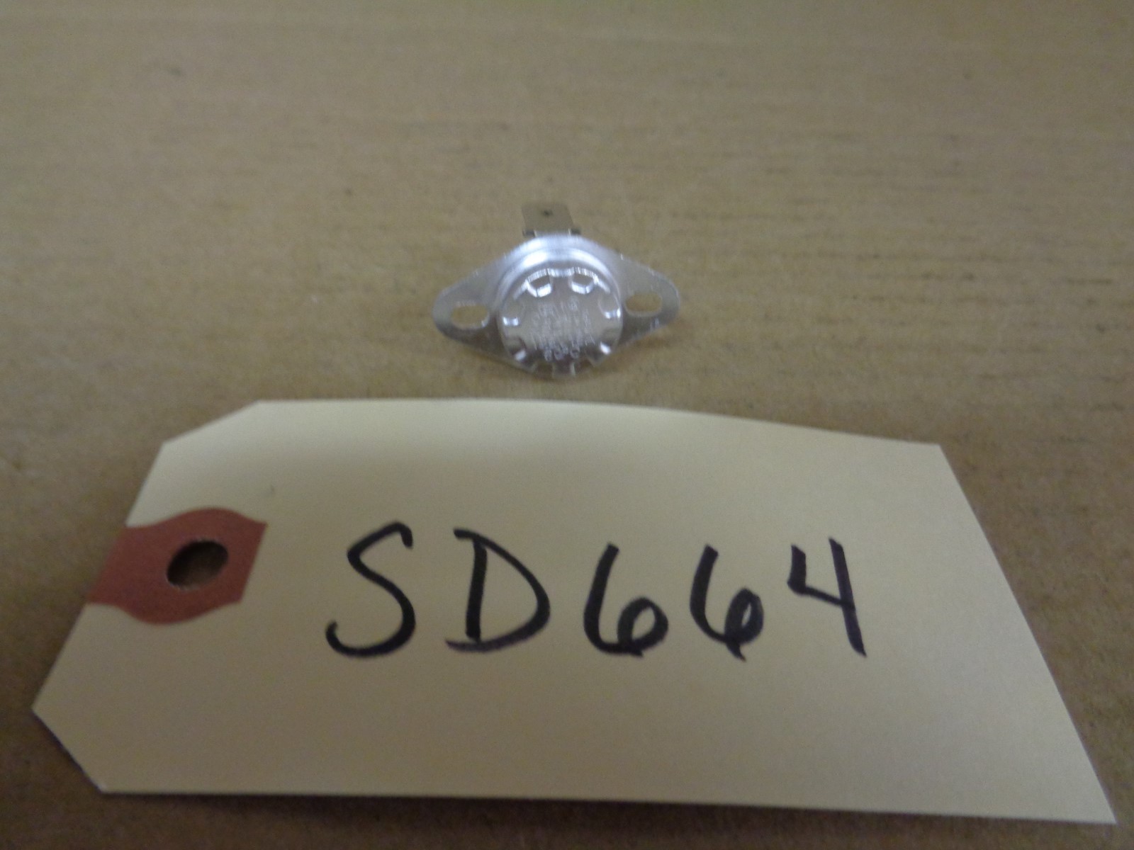 MICROWAVE CAVITY HIGH LIMIT THERMOSTAT  KSD202 125V / 15A 60 Degree C - SD664