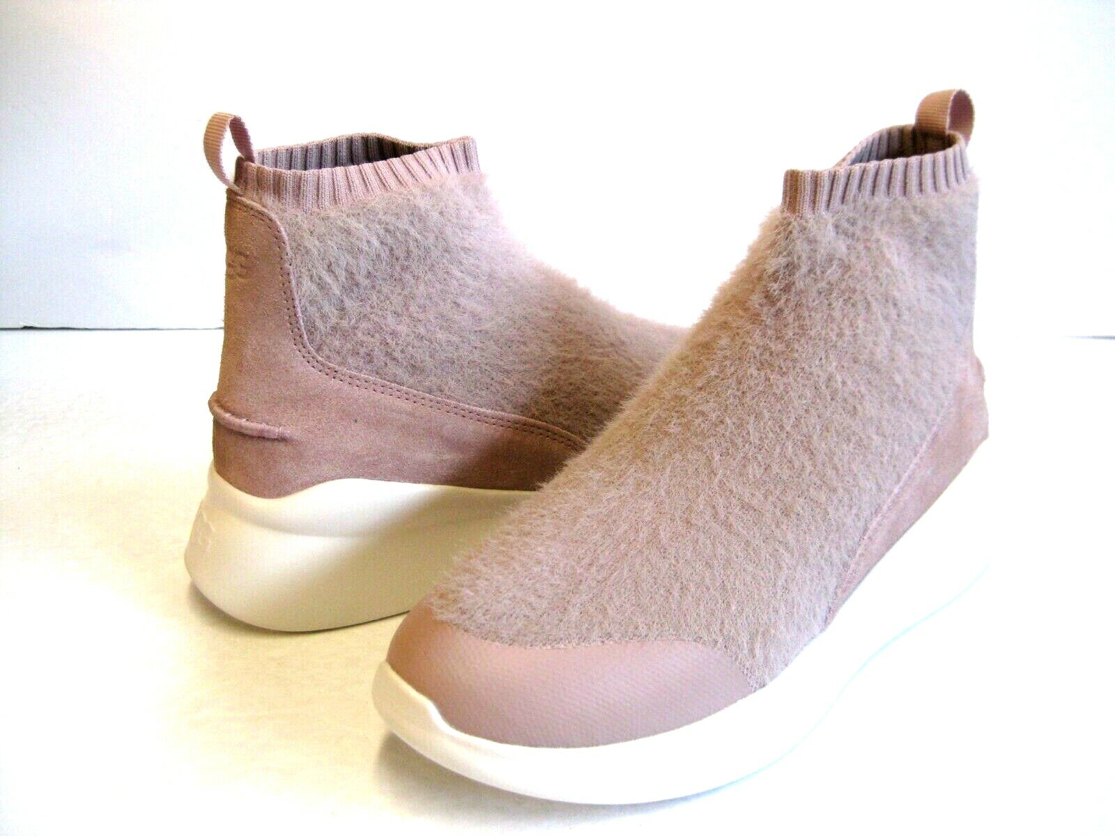 UGG モカシン ピンク　UK7 UGG アグ モカシン ピンク 22 スリッポン フラットシューズ