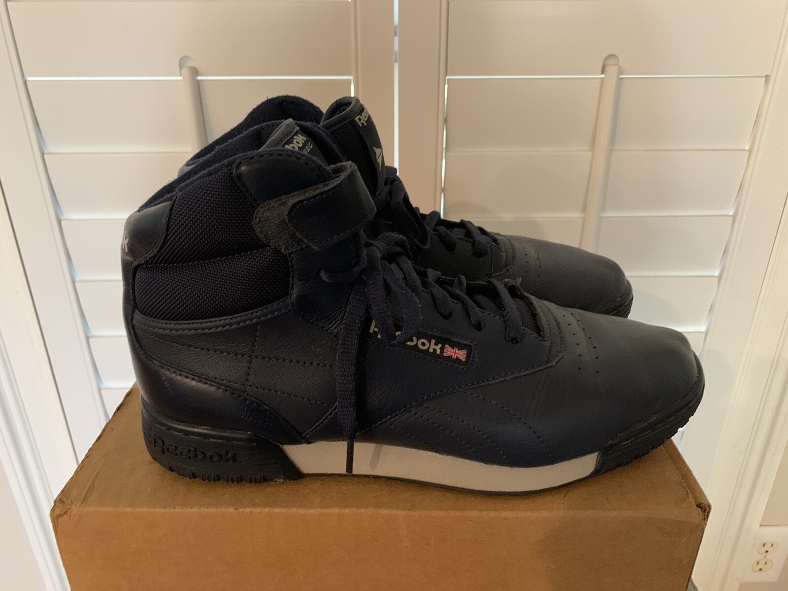reebok classic hi top