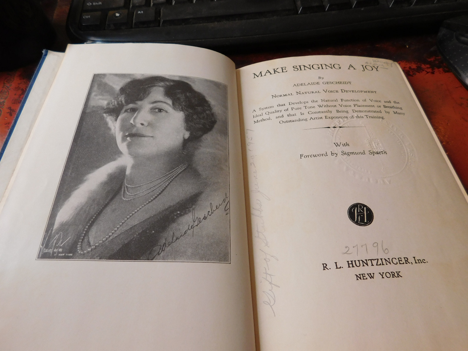 Make Singing a Joy by Adelaide Gescheidt Voice Placement Breathing Pure Tone