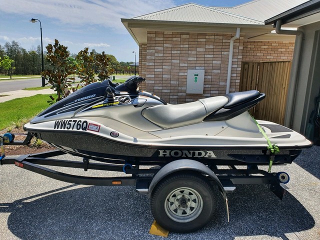Honda aquatrax f12x