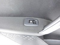 Peugeot 2008 I 13-19 Türverkleidung Türpappe Links Hinten Peugeot 2008 I 13-19 01.12.2016 96763550ZD... Vorschau 5