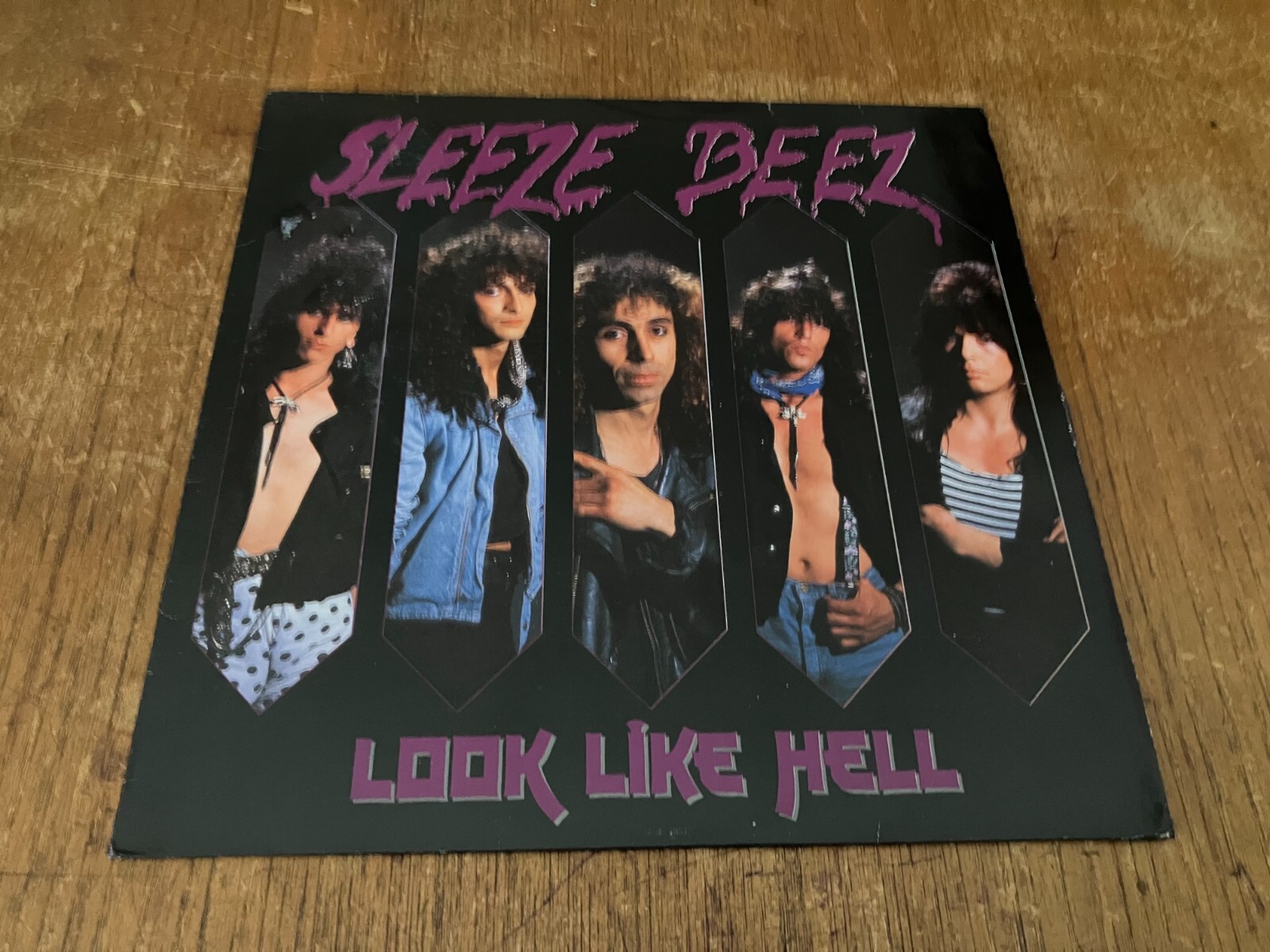 SLEEZE BEEZ スリーズ・ビーズ Look Like Hell 71LIGYwxCvL.jpg