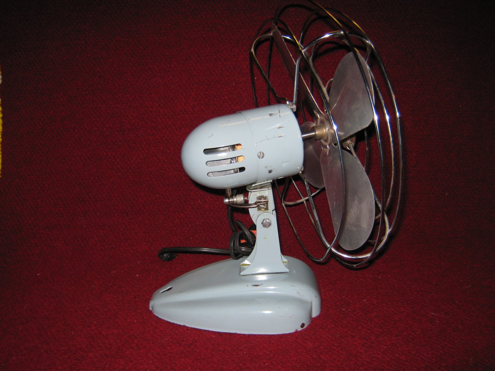 Vintage ZERO Table or Wall Mount Fan Retro Model 10498 Made in USA