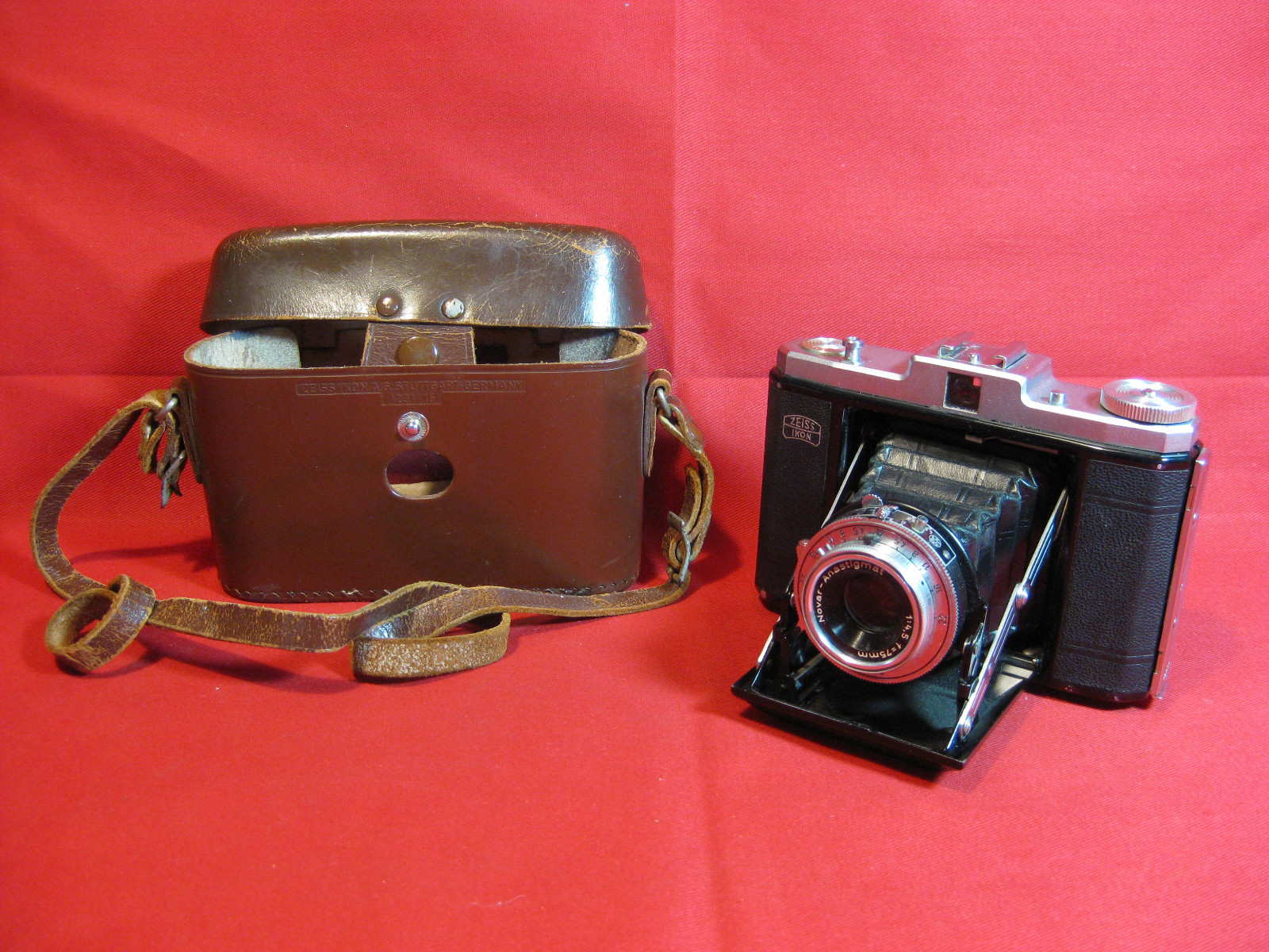iKON 1231 G.O Vintage Zeiss Ikon Nettar 1231/16 120 Folding Camera +