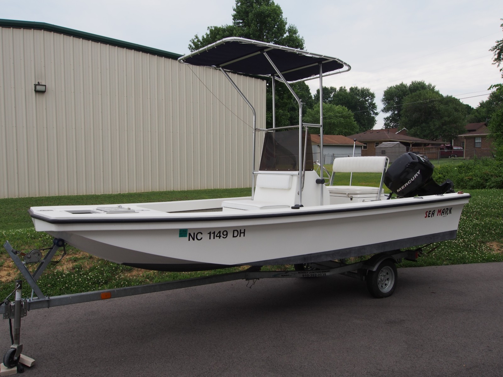 Sea Mark 2007 1704 18' LOA 60HP Mercury Outboard