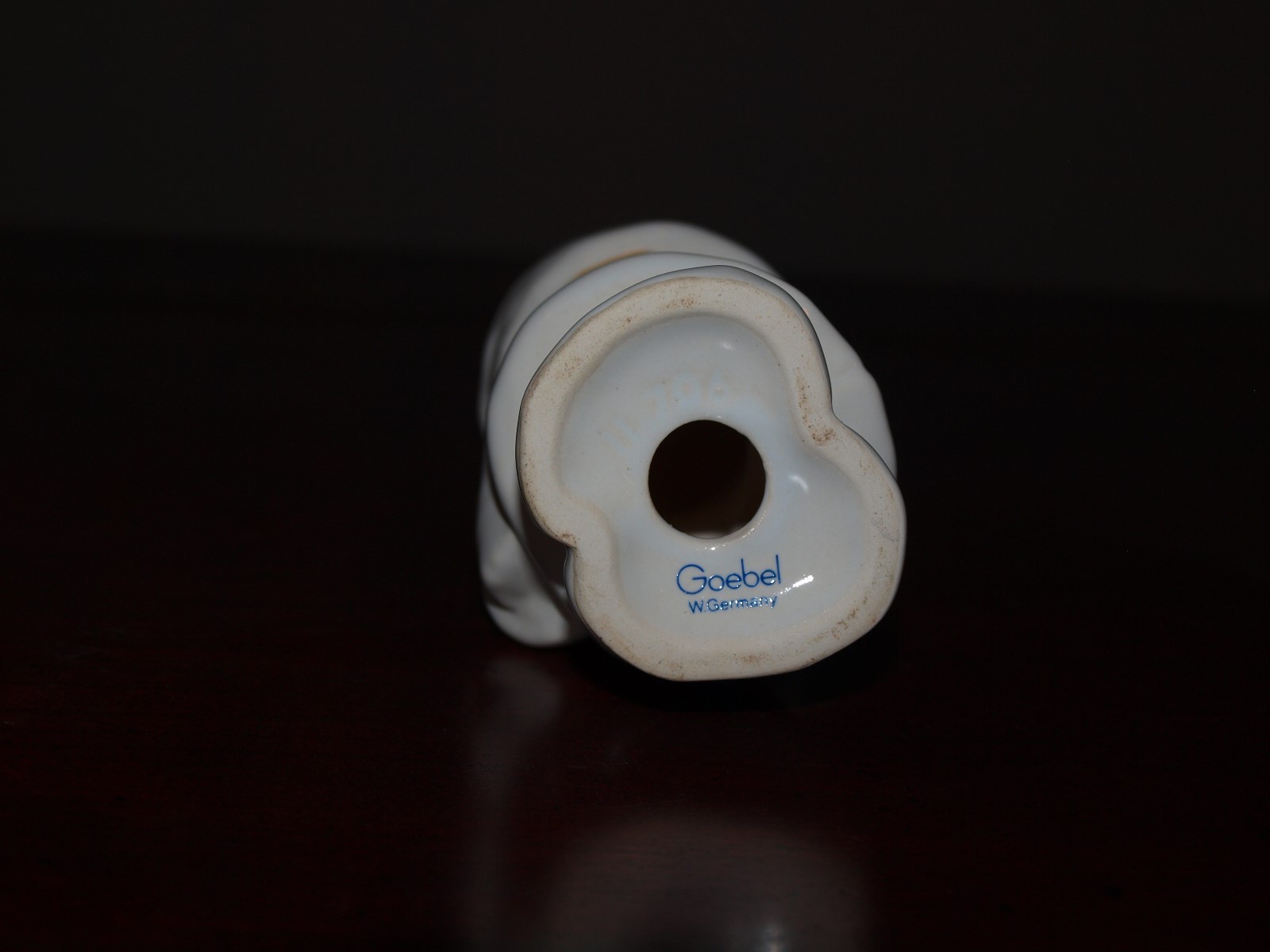 Rare Goebel W. Germany Whoosit Snow Girl Figurine 11-706 Holiday Figurine