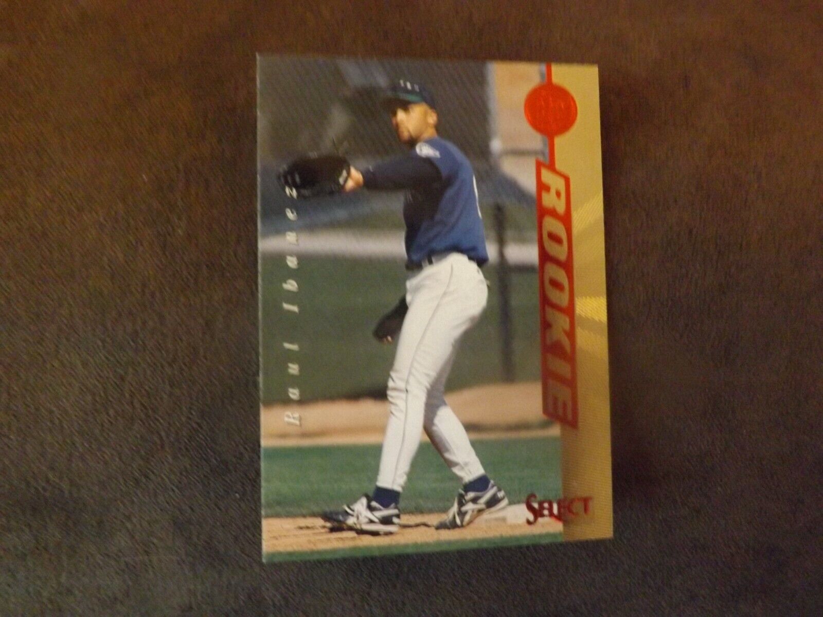 1997 Select Raul Ibanez Rookie Card. rookie card picture