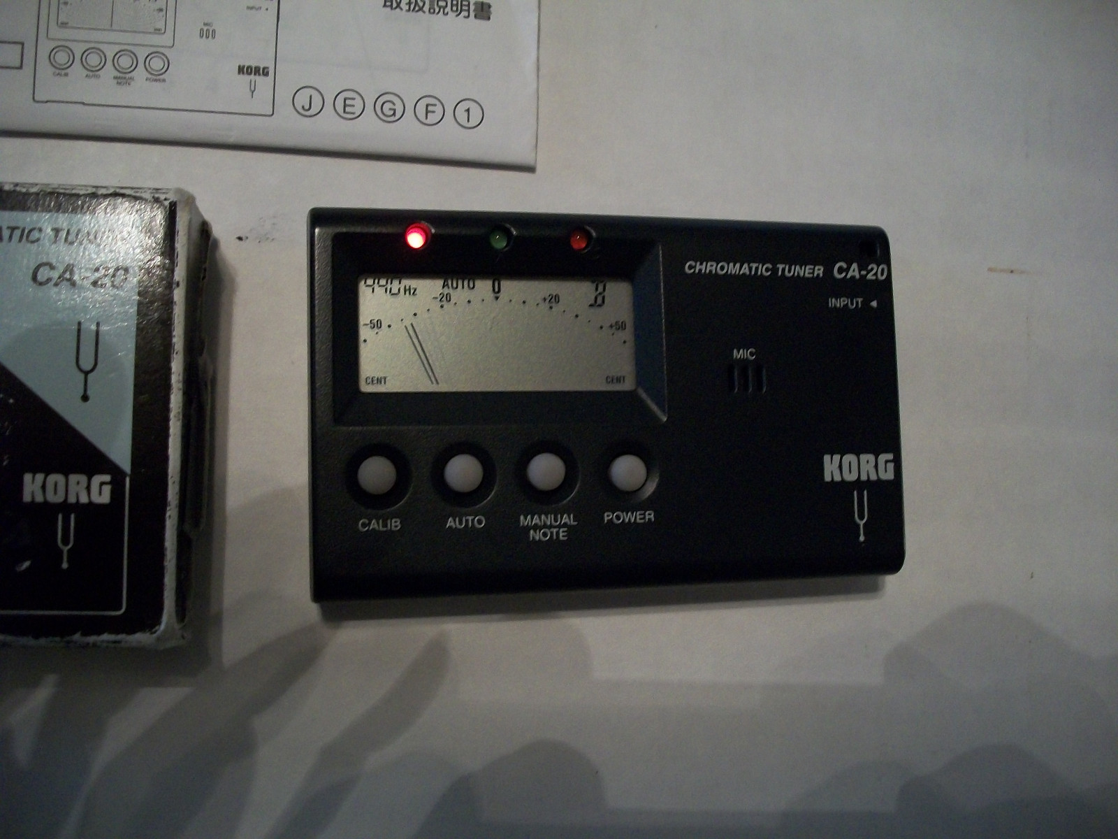 KORG Chromatic Tuner CA-20 for Electric or Acoustic Guitars with box manual