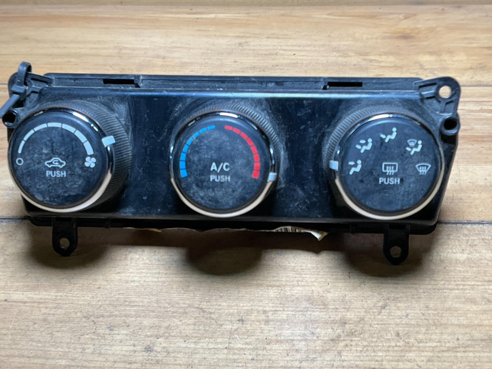 2011-2017 Jeep Compass Patriot Climate Control Temperature