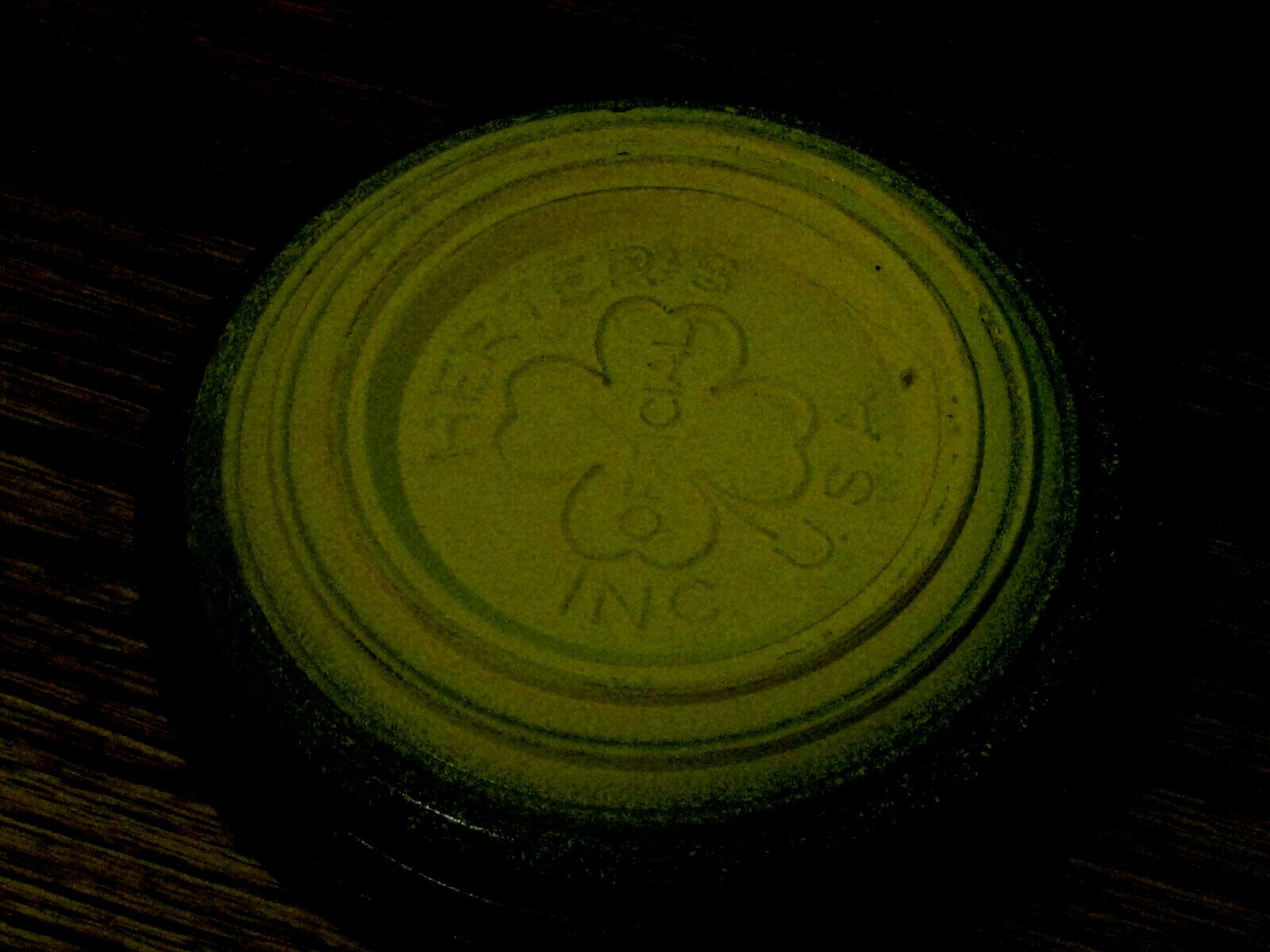 SIX 1960's Clay pigeons ~ 3 - HERTER'S & 3 - WHITE  FLYER ~ MADE IN USA