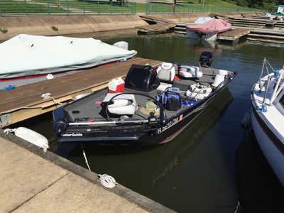 2014 Crestliner Storm 17' Bass Panfish Boat 20HP Mercury 4-stroke & Galv Trailer