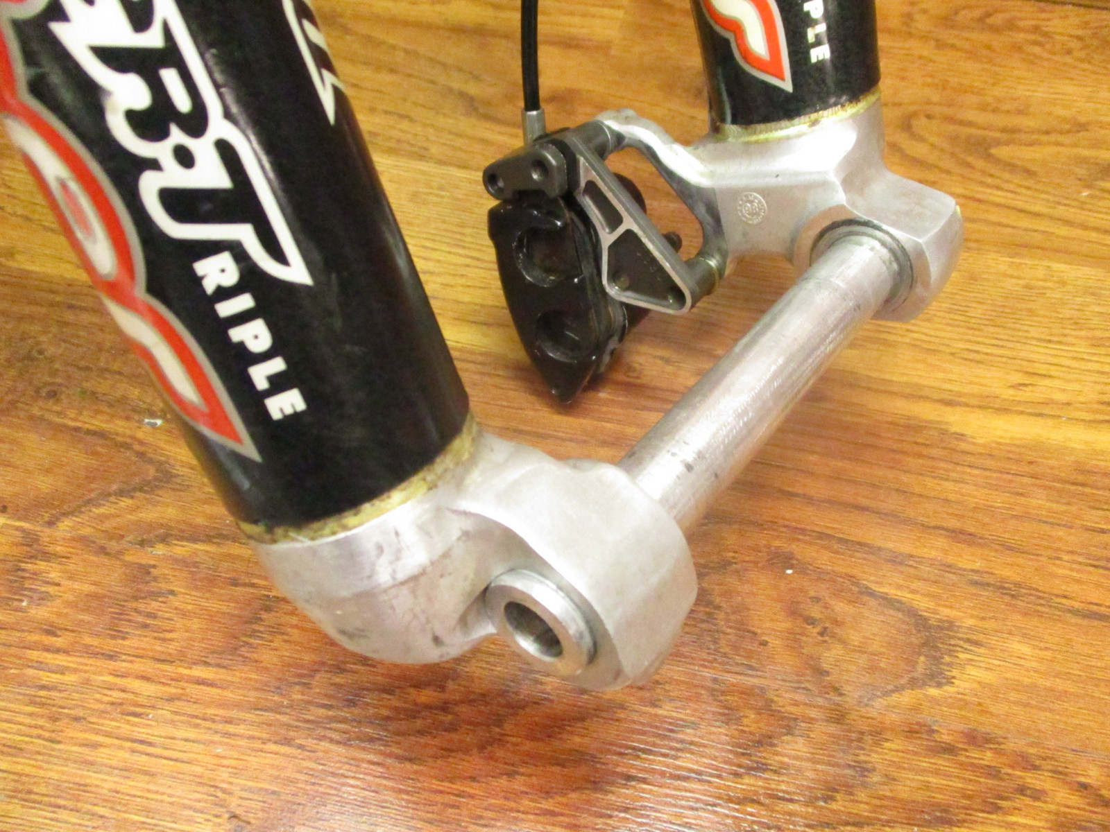 marzocchi bomber triple clamp forks