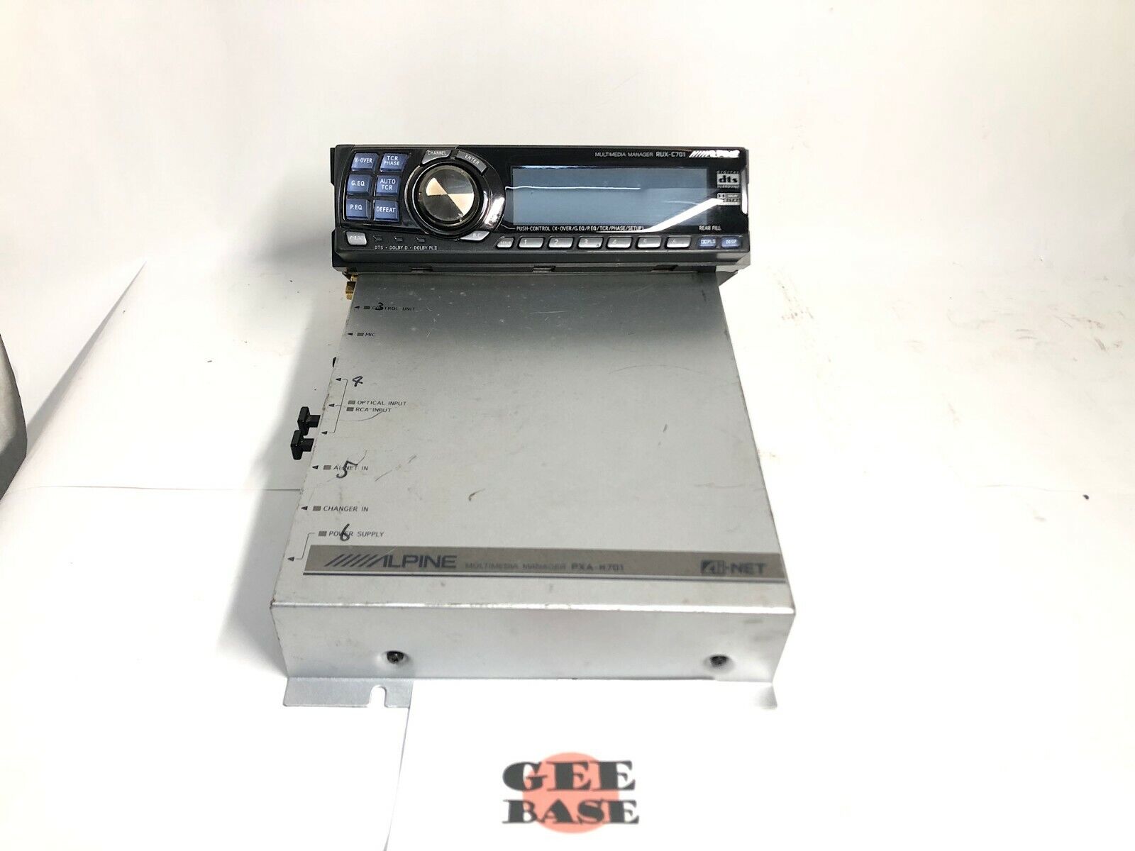 Alpine RUX-C701 & PXA-H701 Set Multimedia Manager Tested Alpine RUX-C701 & PXA-H701 Set Multimedia Manager Tested