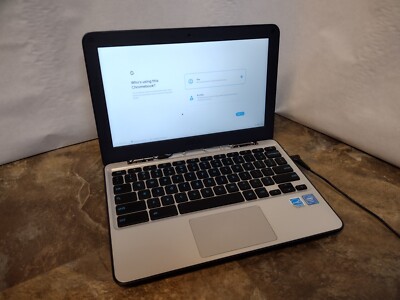 ASUS C202 Chromebook Celeron N3060 1.6GHz 4GB RAM 16GB SSD w/charger