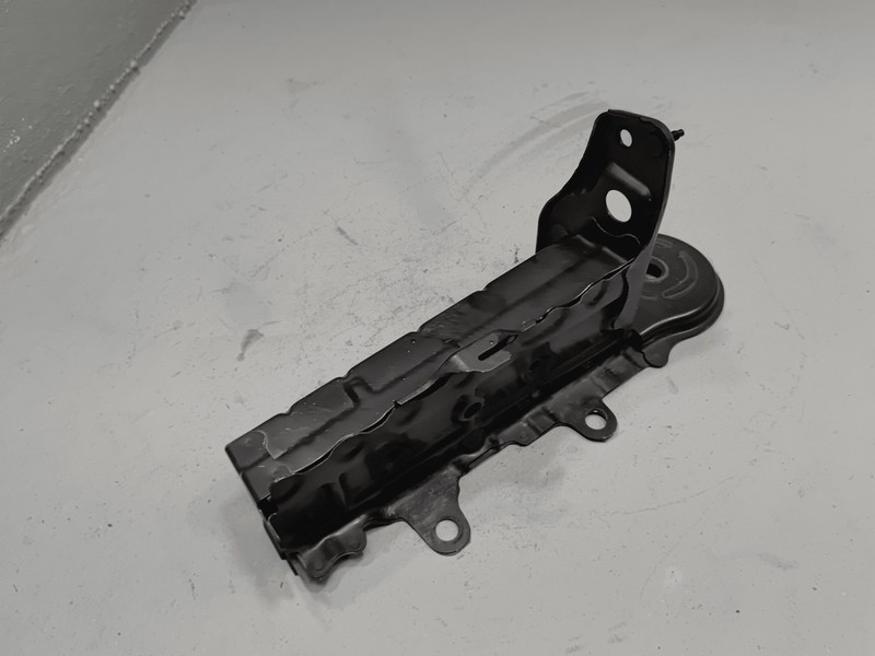 Used 2018-25 Toyota Camry Front Bumper Reinforcement Right Passenger Side Bracket OEM