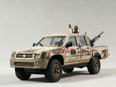 Built Assembled 1/35 MENG Vehicles Model Libya Pick-Up Truck 4X4 with ZPU-1