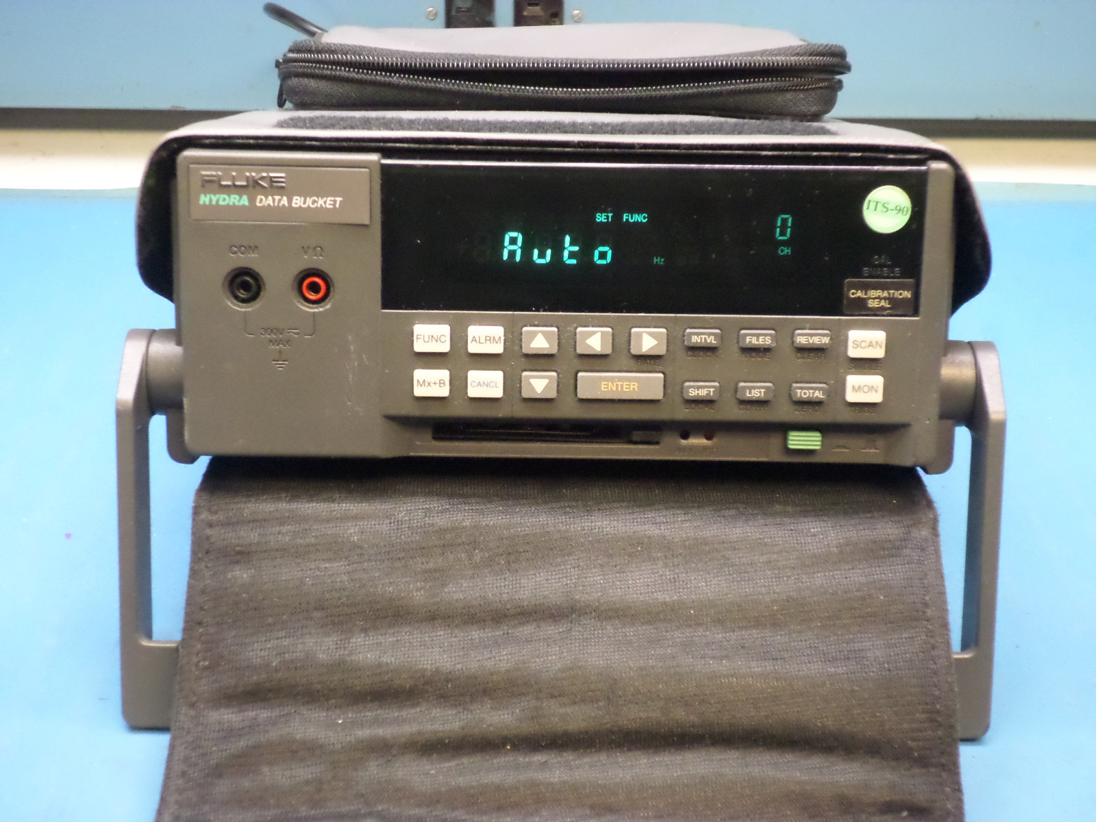 Fluke 2635A Data Bucket Acquisition System w/ 2645A Input Module, Case & Cables