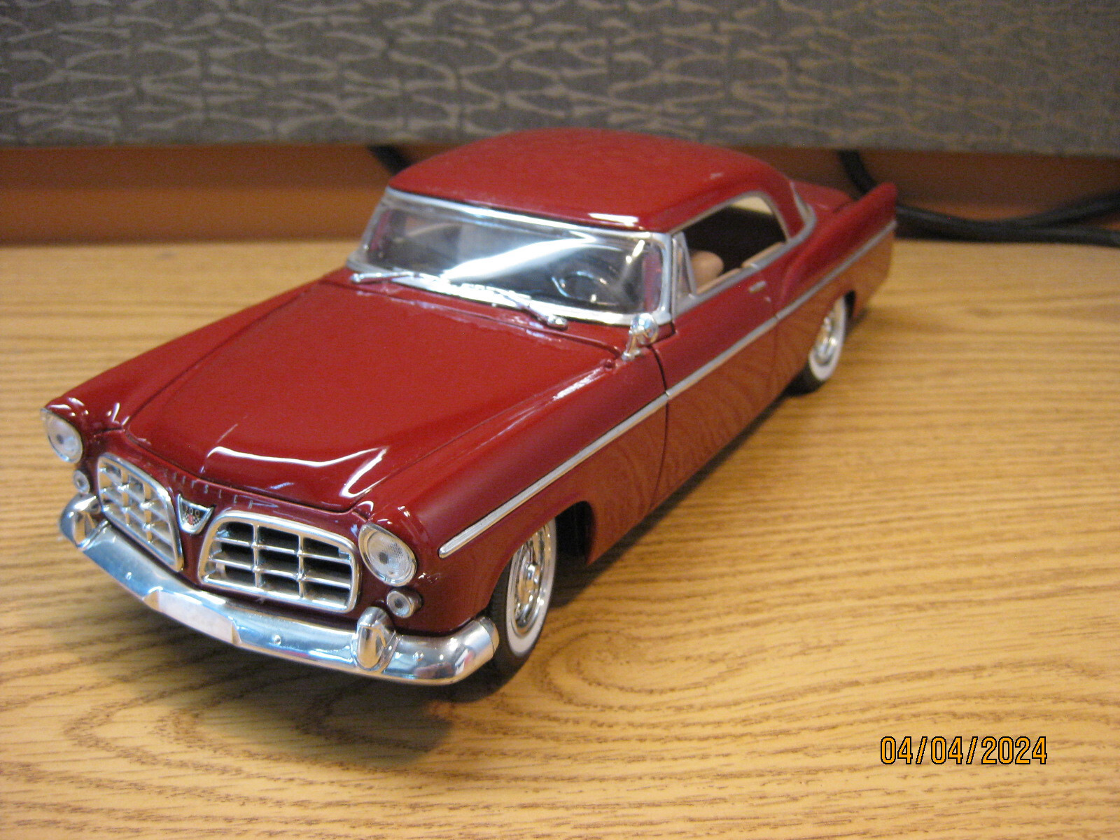 1/18 1956 CHRYSLER 300 B, IN DARK RE OR MAROON , BY MAISTO