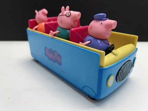 Magic School Bus PeppaPig青箱 Peppa Pig's School Bus Play Set - Removable Roof, Music, and