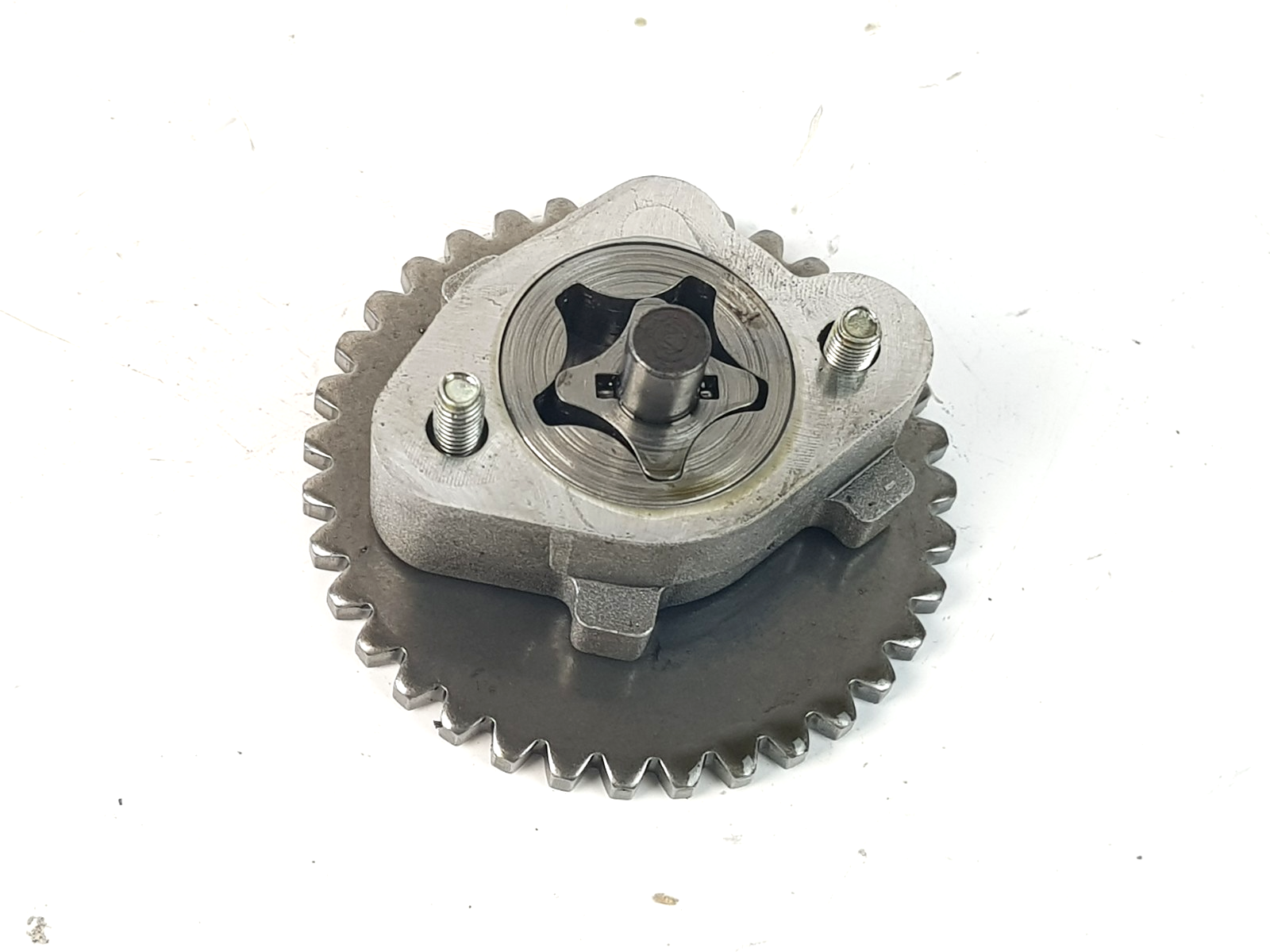 Pompa Olio Motore APRILIA SCARABEO 125 150 200  1999 - 2004