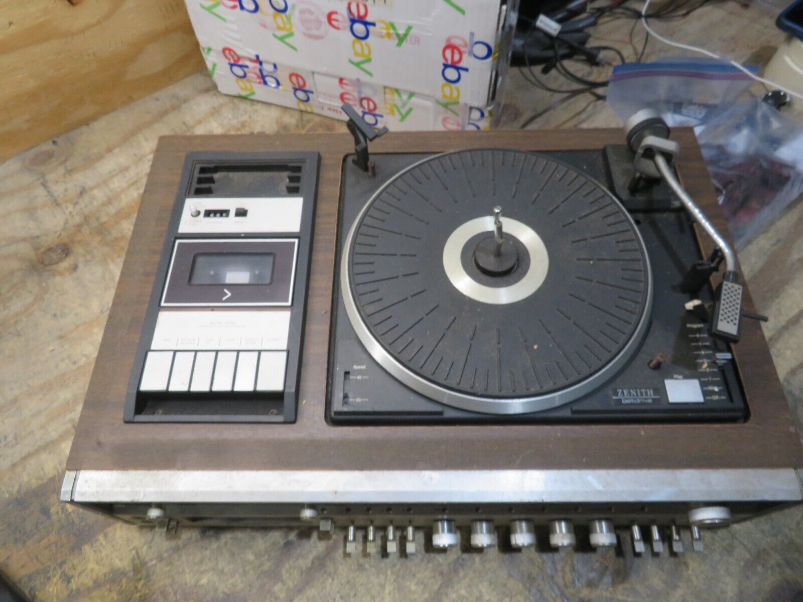 Vintage Zenith Integrated Stereo System Model IS 4081 IS4081 PARTS REPAIR AS IS Vintage Zenith Integrated Stereo System Model IS 4081 IS4081 PARTS REPAIR AS IS