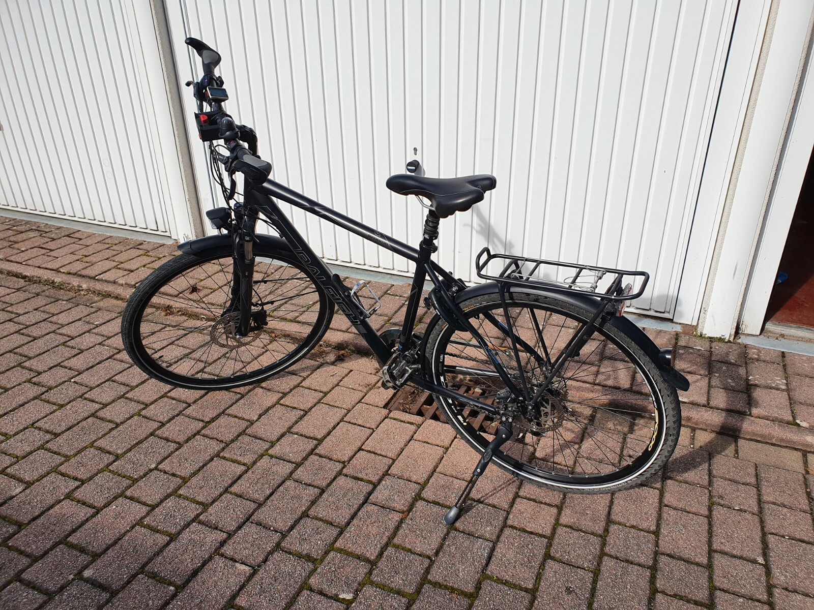 Trekkingrad Raleigh 15 Donnington 27-Gang, Scheibenbremsen, Rahmengröße 50