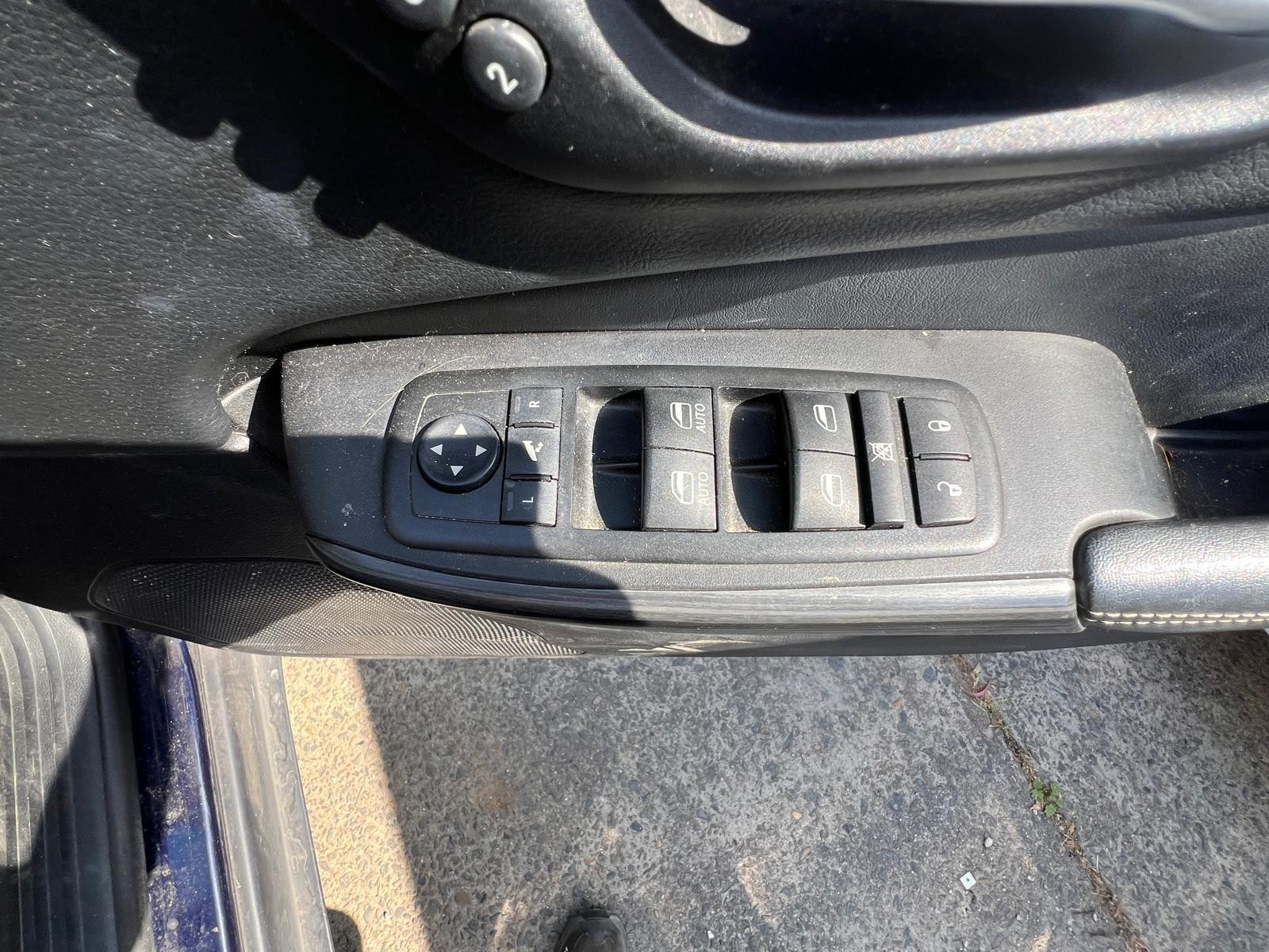 JEEP CHEROKEE KL 02/2014-03/2018 LEFT REAR DOOR TRIM LEATHER LIMITED 4 DOOR - thumbnail 9