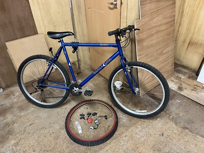 Barracuda Saba Mountain Bike Blue 7 Gears Plus Extras Tire Pads Caps Reflectors