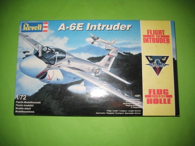 A-6 E FROM MOVIE FLIGHT OF THE INTRUDER BY REVELL 1/72 SCALE REF.RV4391