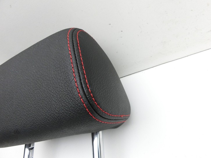 BMW X1 E84 LCI 12-15 Kopfstütze Links Hinten BMW X1 E84 LCI 12-15 29.10.2012 gebraucht Vorschau 2