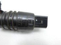 BMW 114i F20 11-15 Waschwasserpumpe Wischwasserpumpe Waschpumpe Vorne BMW 114i F20 11-15 11.03.2013 7310147... Vorschau 3