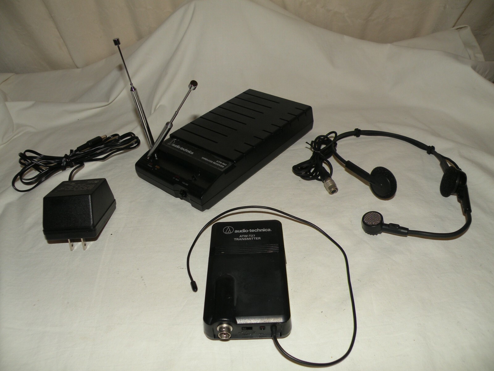 Audio-Technica ATW-R03 Receiver,ATW-T27 Transmitter, PRO-8HE