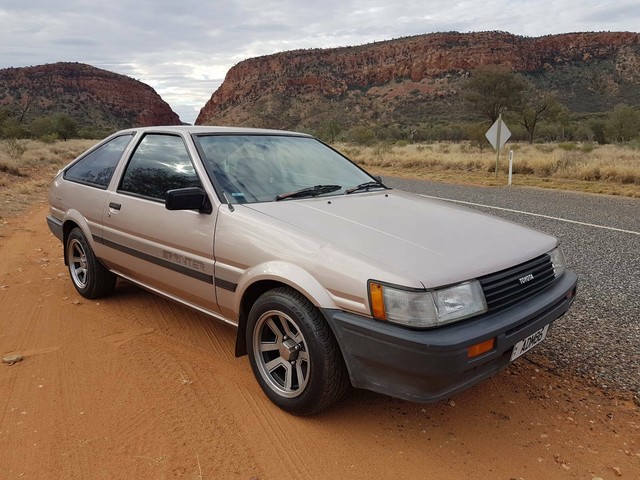 Toyota sprinter поколения