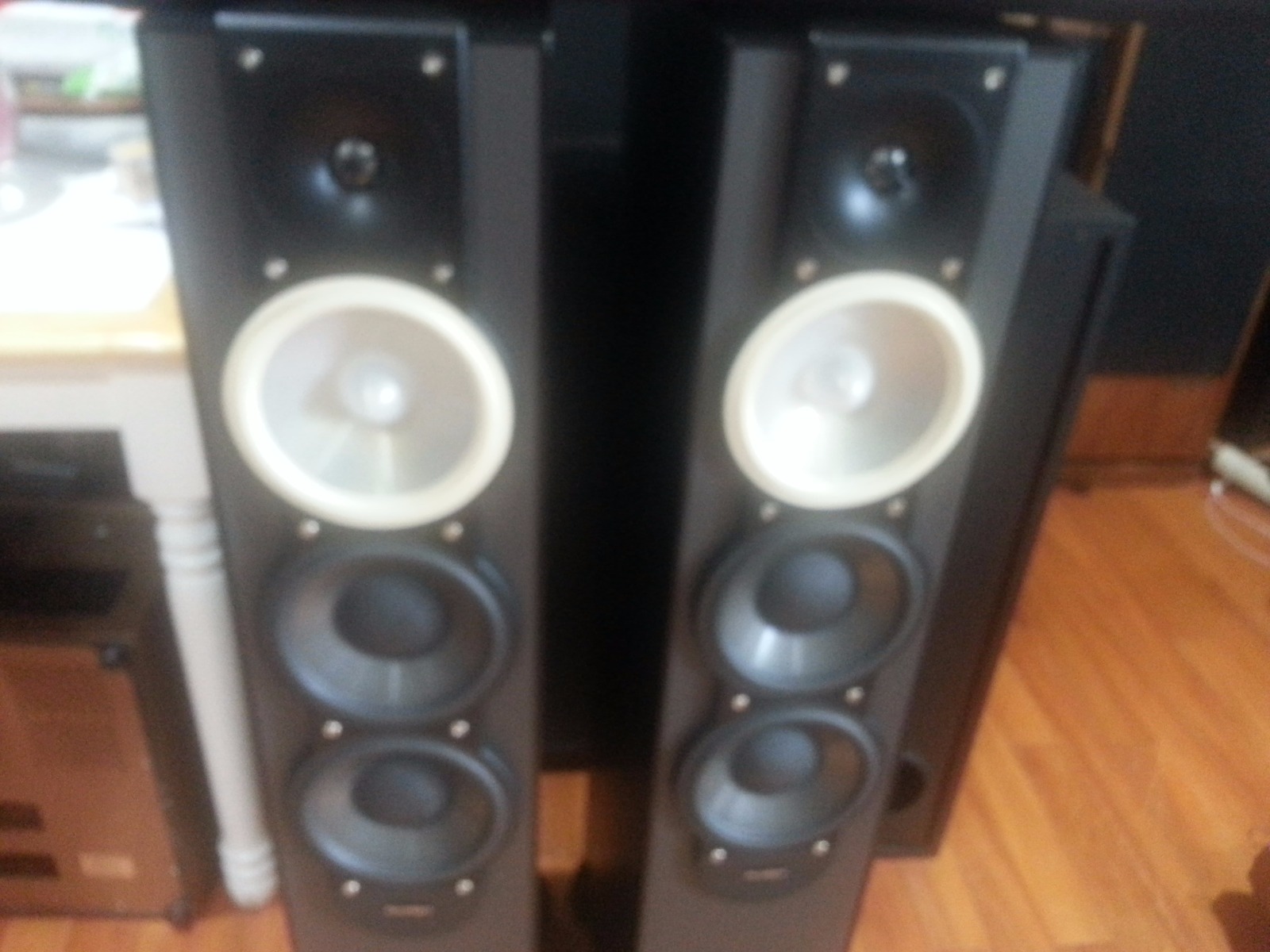 paradigm monitor 9 v6