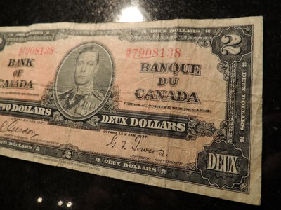 1937 BANK OF CANADA $ 2 TWO DOLLARS BC-22b GORDON TOWERS W/B 7908138