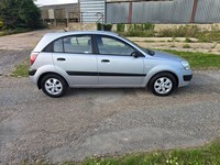 2009 Kia Rio 1.4 2 5dr HATCHBACK Petrol Manual