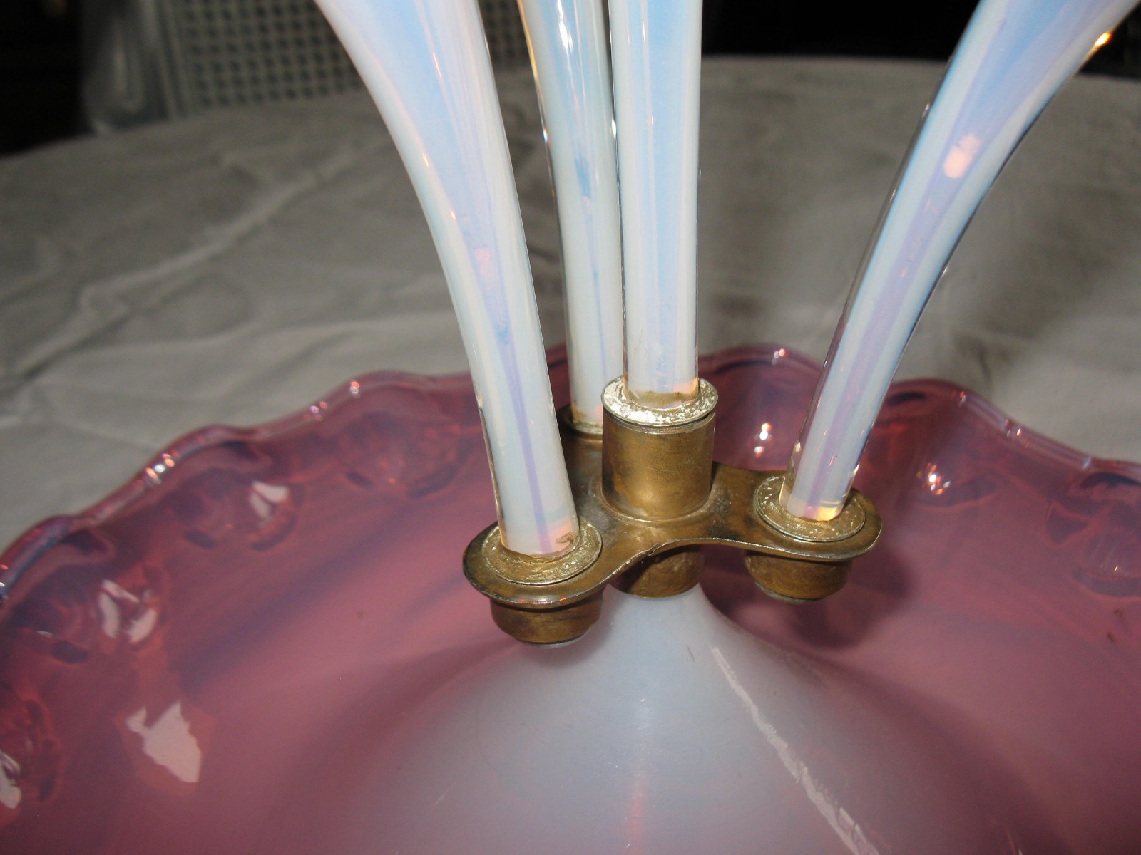 Antique Victorian 19th C. American Art Glass Epergne center Spring flower Vase