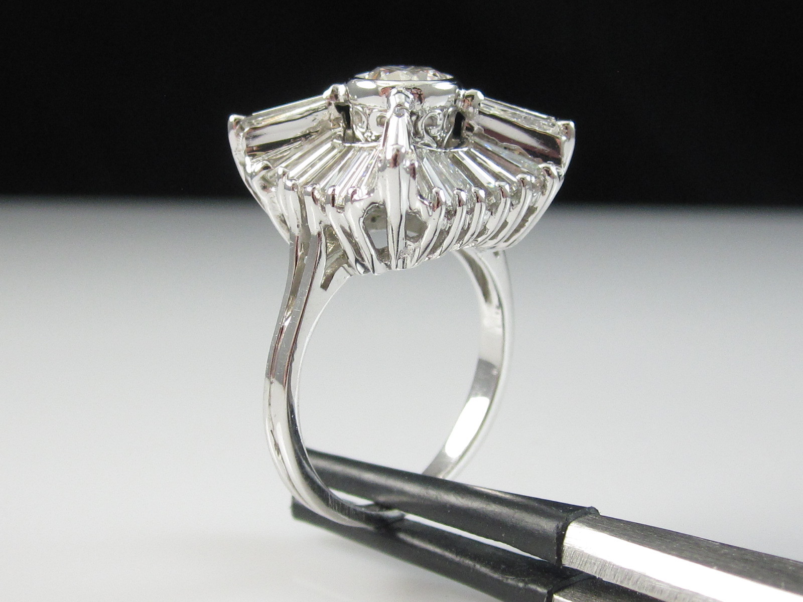 18K Diamond Ballerina Ring White Gold 2.47ctw Bezel Baguette Estate Size 5.5