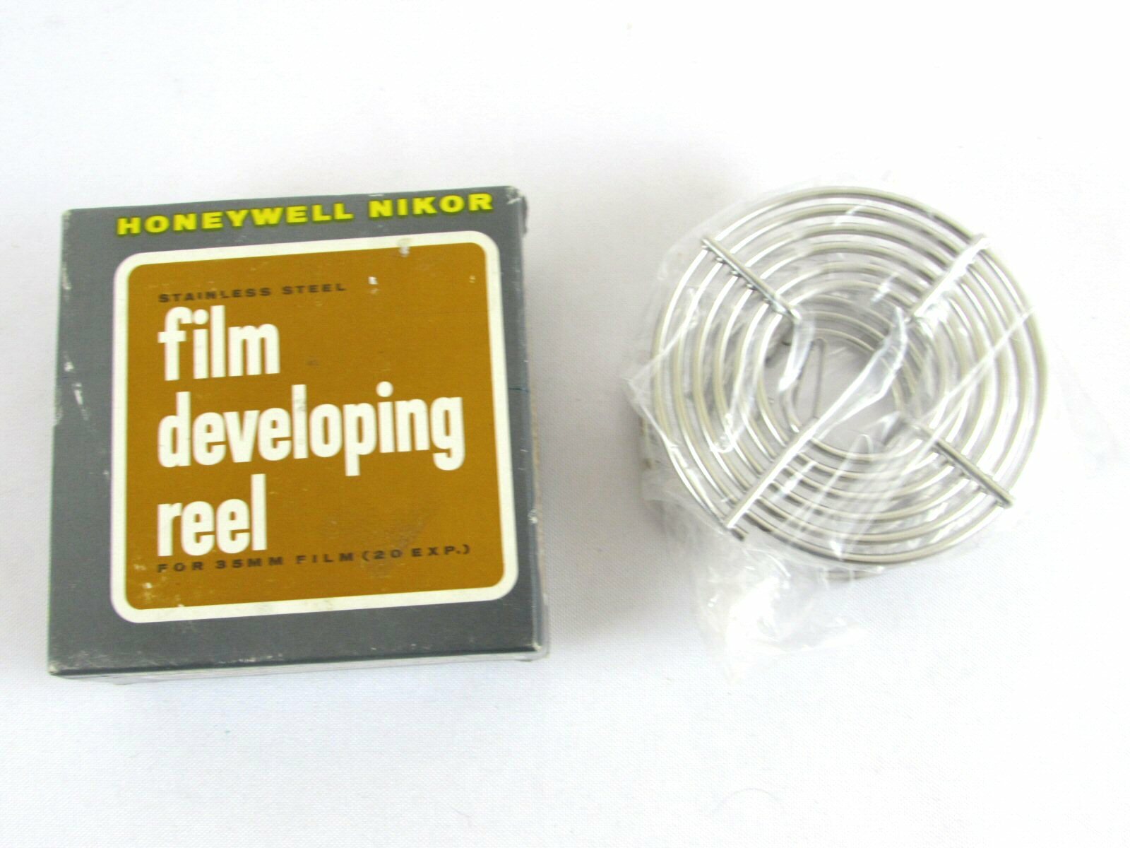 Honeywell Nikor 35mm Film Developing Reel Stainless Steel #3072 with Box